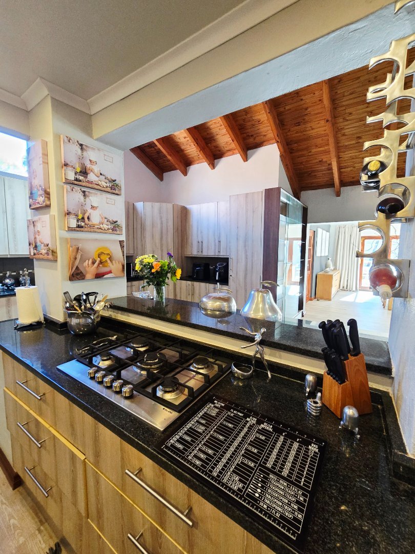 4 Bedroom Property for Sale in Flamwood North West